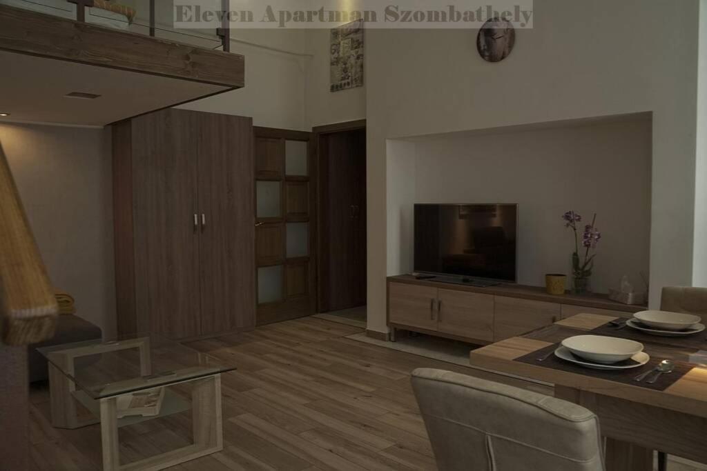 Apartament Eleven Apartman Szombathely Zewnętrze zdjęcie